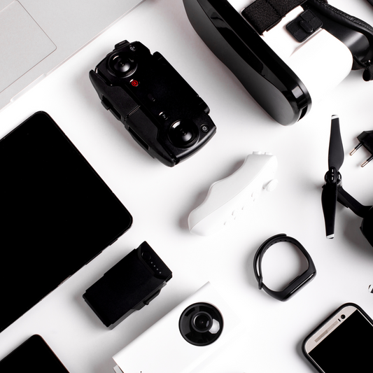 Smart Accessories That Simplify Your Life: Must-Have Gadgets for the Modern World